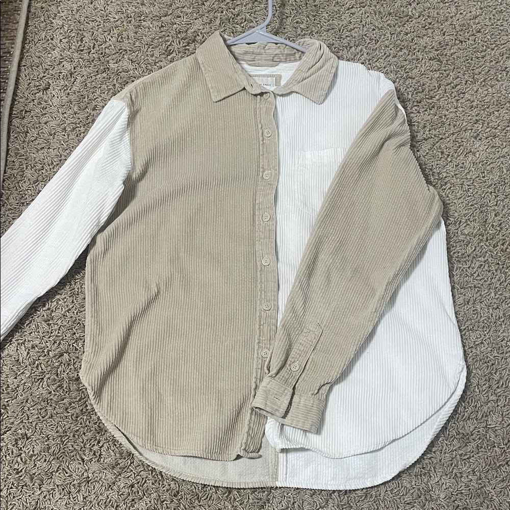 American Eagle Outfitters Beige and White Button Down Shirt